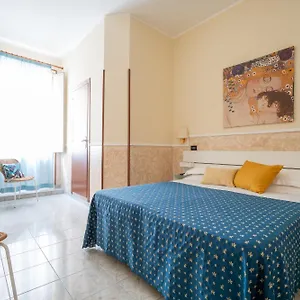 ** Hotel Ascot Itália